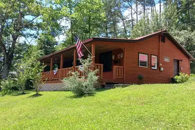 Image de Lil' Ranch: Smoke-free, Pet-free rental, 2 mi to downtown. Easy to find/ access.