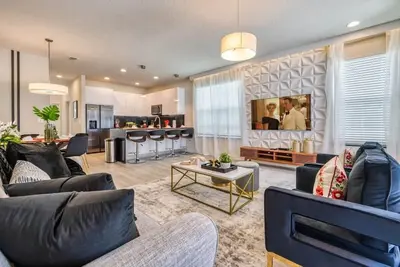 Image de Modern Luxury Retreat - Mickey & Harry Potter Beds