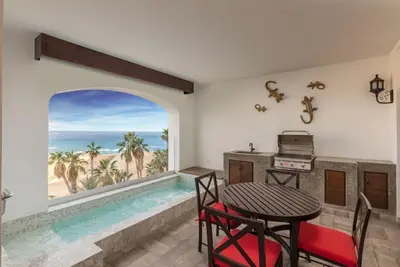 Image de Luxury 3br Vista Encantada Condo with Ocean Views