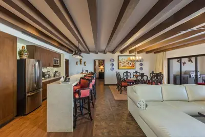 Image de Experience the Ultimate in Comfort & Convenience: 3br Vista Encantada Condo
