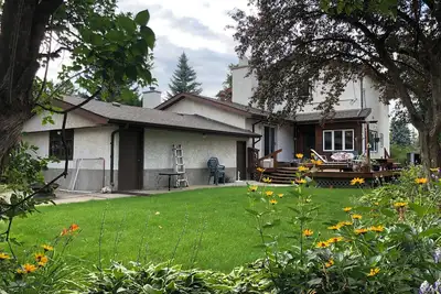 Image de Amazing home in south calgary