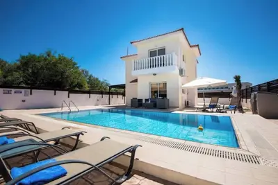 Image de Villa Nissi Crystal 5 min from Nissi