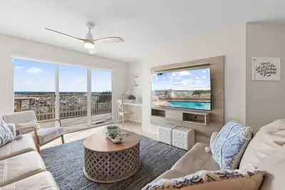 Image de Gulf Dunes 116 ~ Oceanfront 3br/2ba, Sleeps 8, New Remodel