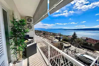 Image de Appartement de vacances Crikvenica pour 1 - 8 personnes avec 3 chambres à coucher - Appartement de v