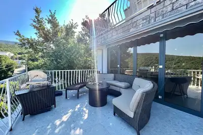 Image de Appartement de vacances Jadranovo pour 1 - 6 personnes avec 2 chambres à coucher - Appartement de va