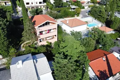 Image de Maison de vacances Dramalj pour 1 - 8 personnes avec 4 chambres à coucher - Maison de vacances