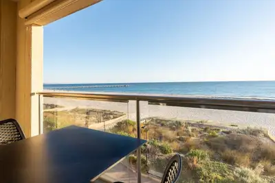 Image de Belle Escapes - Sunset Views at the Bay