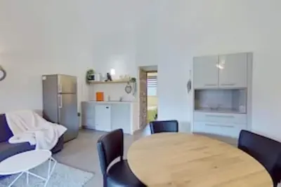 Image de Mini Villa 2 \/4 pers. terrasse, jardin, parking privé couvert Et Piscine Commune