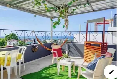 Image de Romantic & Cozy Apartment with Sea\/Mountain Views