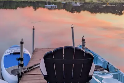 Image de Quiet serene Lake House - perfect for family & friend getaways