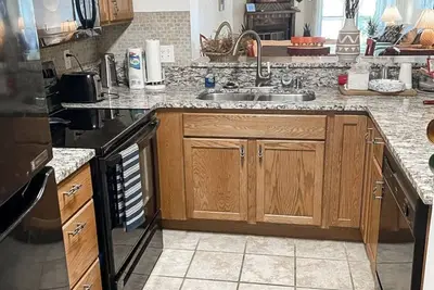 Image de Waterfront condo on Folly Beach with direct water access