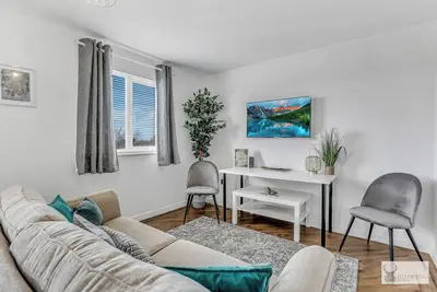 Image de Silver Stag Properties, Spacious 3 Story House