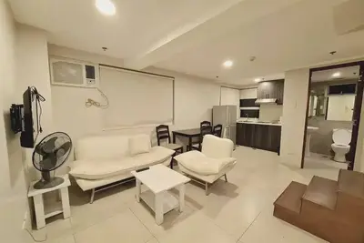 Image de Quezon City 3 Bedroom Condo Unit with Pool Access<br><br>