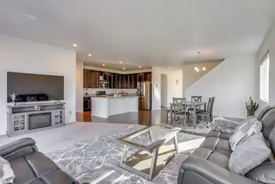 Image de Near Rocky Mountain Arsenal: Commerce City Home