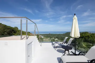 Image de Playa Flamingo – charming 2br ocean view Casa Ayla