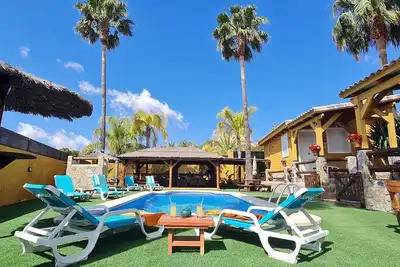 Image de Villa Maribel, location de maison avec piscine proche de la plage\nMaison Aitana