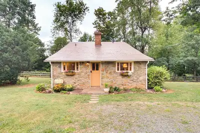 Image de Monticello Wine Trail Cottage - Close to Hiking!
