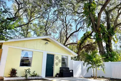 Image de Cozy 2 Bedroom 12 Minutes from Clearwater Beach!