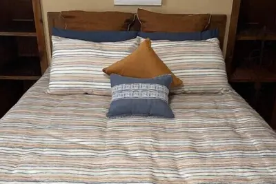 Image de Cozy multi-bed home in a quiet country setting. <br>