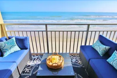 Image de Our Happy Place - Luxury Oceanfront Escape w/Pool