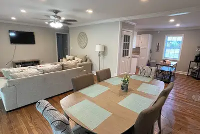 Image de Nestled within the pines