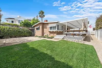 Image de Pet Friendly Home Near the Beach