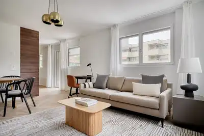 Image de Nice Wiedikon 1br w/ Storage & Private W/D, nr Market, by Blueground