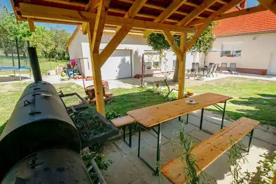 Image de Belle maison de vacances privée avec piscine privée, climatisation, Wifi, Tv, patio, parking