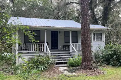 Image de Palmetto Cottage-1930’s Florida Cottage