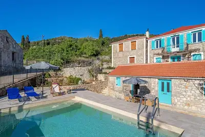 Image de Villa 'Milia's House' avec vue sur la mer, Wi-Fi et climatisation