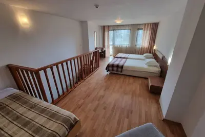 Image de Appartement confortable de 1 chambre sur deux étages - Wi-Fi 200 Mbps !