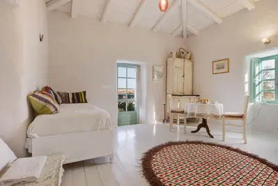 Image de Maison de vacances 'Sira Stonehouse Lll' avec vue sur la mer, Wi-Fi et climatisation