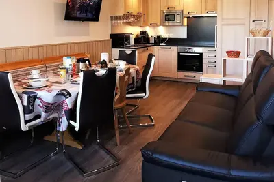 Image de confortable appartement 8 personnes bien équipé, cosy et spacieux
