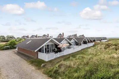 Image de \"Rohan\" - 2. 2km from the sea by Interhome