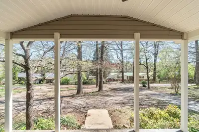 Image de Modern comforts of home, close to all the amenities Madison Alabama has to offer