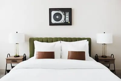 Image de Quiet & Cozy 1br Retreat in Downtown