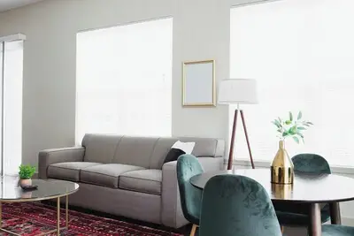 Image de Prime Downtown Stay • Cozy 1br Apartment