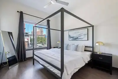 Image de Central Stay in 1br Loft Near Uab
