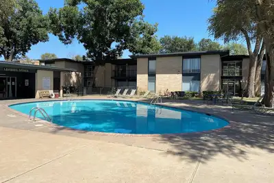 Image de Hoff Gardens 40 - 3br 2ba - Downtown Lubbock