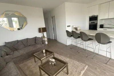 Image de <br>Appartement très lumineux, entièrement rénové et équipé. <br><br>