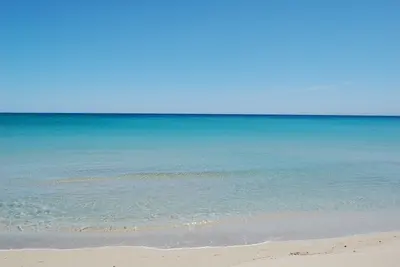 Image de Detached villa a few meters from the sea