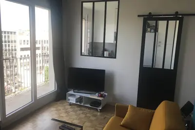 Image de Studio avec vue imprenable sur la Défense