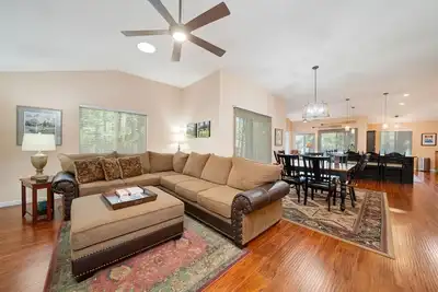 Image de Our most popular 3 bedroom home! - 114 Cottonwood Drive