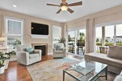 Image de Stay, Play, Relax: Pet-Friendly Oasis in the heart of Carolina Beach