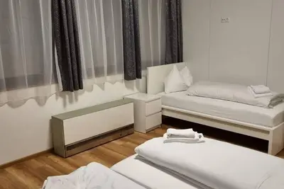 Image de App. No. 9, 2 times shower Wc, 4 bedrooms, 130m2 - Kaiser-Franz,