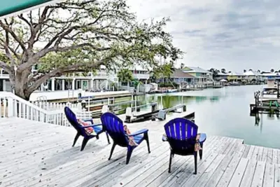 Image de Bahama Cove- New Listing