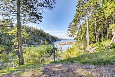 Image de Waterfront Deer Isle Retreat w/ Fire Pit!