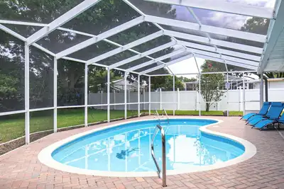 Image de Updated 3br 2Ba Heated Pool 2 miles to Beach