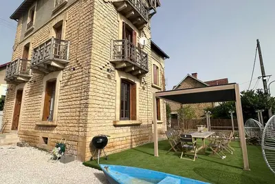 Image de Duplex avec jardin dans le centre de Sarlat avec garage