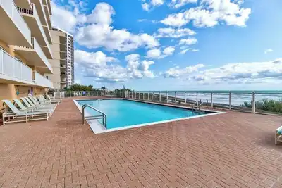 Image de New Elegance-on-the-Oceanfront